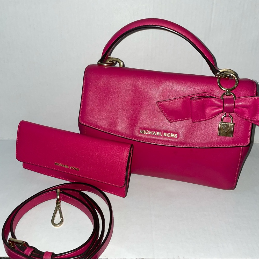 Michael Kors Ultra Pink Leather Sm Ava Top Crossbody Bag and Wallet - Picture 3 of 8